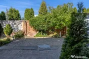 Apartament 2 camere, loc de parcare, teren propriu,strada... 