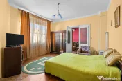Apartament 2 camere, loc de parcare, teren propriu,strada... 