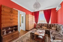 Apartament 2 camere, loc de parcare, teren propriu,strada...