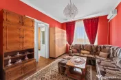 Apartament 2 camere, loc de parcare, teren propriu,strada... 
