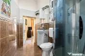 Apartament 2 camere, loc de parcare, teren propriu,strada... 