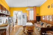 Apartament 2 camere, loc de parcare, teren propriu,strada... 