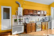 Apartament 2 camere, loc de parcare, teren propriu,strada... 