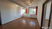 Apartament 3 camere 80 mp | Parcare - Curte | M. Aparatorii 