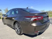 Toyota Camry Hybrid 