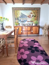 Casă bătrânească cu teren generos, în satul Mănăstire 