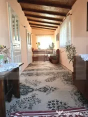 Casă bătrânească cu teren generos, în satul Mănăstire 