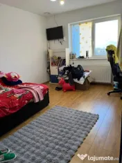 Apartament 4 camere, decomandat - zona Sanpetru 