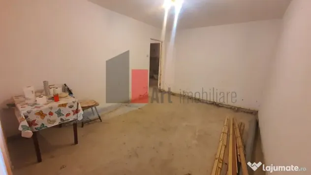 Super Ocazie - Ap 4 cam Giurgiu decomandat, parter