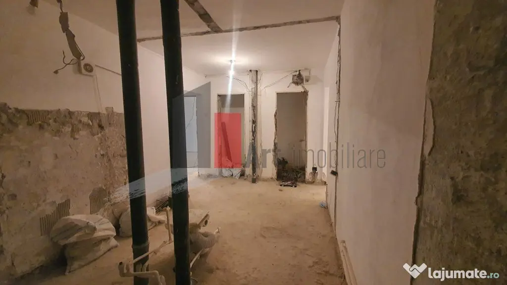 Super Ocazie - Ap 4 cam Giurgiu decomandat, parter
