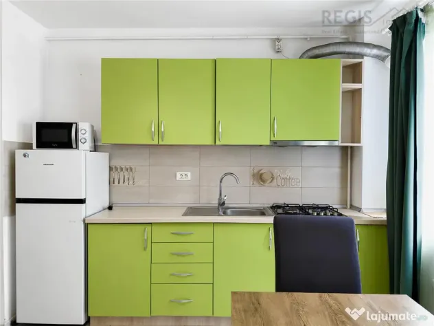 Apartament tip studio cu parcare la 1 km de mall Coresi