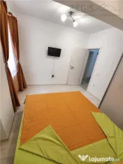 Apartament tip studio la 1 km de mall Coresi cu parcare 