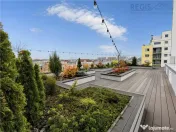 Apartament tip studio la 1 km de mall Coresi cu parcare 