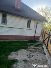 Casa la curte Livezeni Arges 