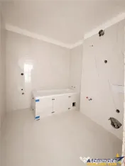 Decomandat, etaj2, bloc nou, 67 mp, 2 balcoane, parcare prop 