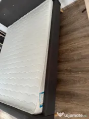 Pat Jysk 160x200 cu somiera si saltea 