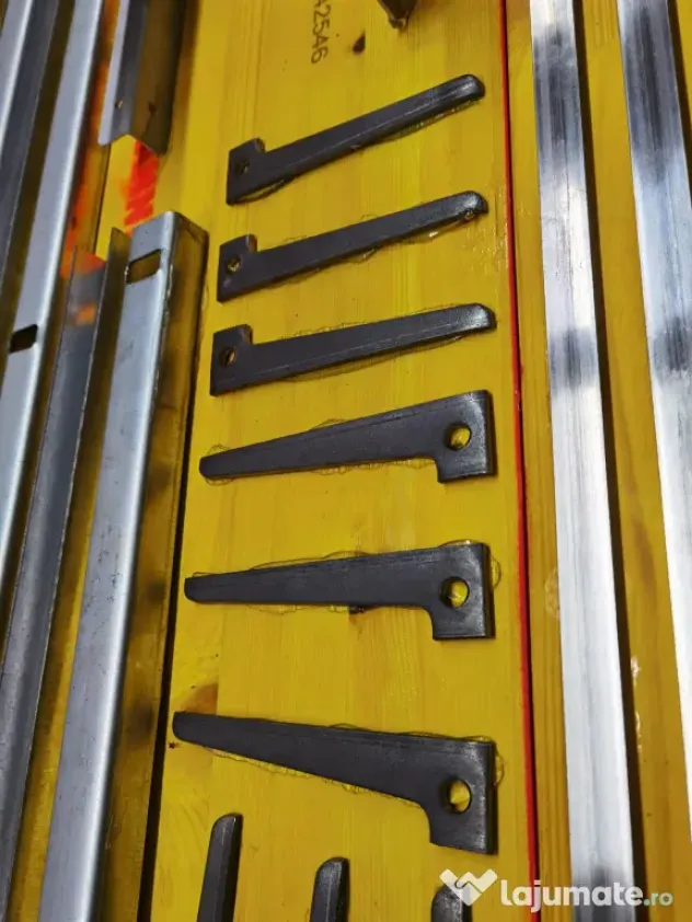 Placa galbena, distantieri, montanti, coltare/fasete, pene metalice