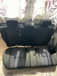 Set scaune avensis t25 