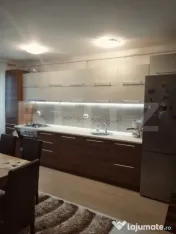 Apartament 2 camere, cu parcare, zona Eroilor 