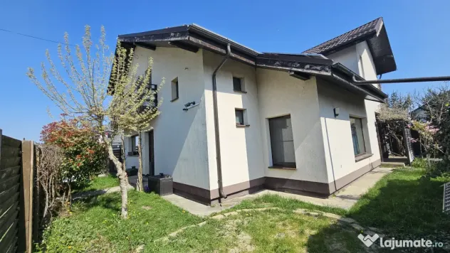 Vila individuala P+1, 160mp, moderna cu panouri fotovoltaice, curte 410mp, Cornetu