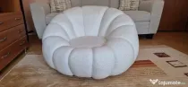 Vând fotoliu nou, model modern tip „Pumpkin”