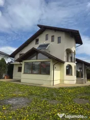 Casa individuala 6 camere, 1000mp teren, Radauti 