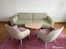 Canapea extensibila + masuta +doua scaune tip fotoliu