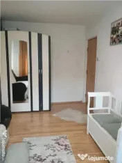 Apartament 2 camere, decomandat, parter inalt, balcon, zona Tractorul! 