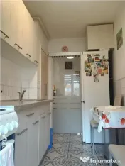 Apartament 2 camere, decomandat, parter inalt, balcon, zona Tractorul! 