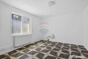 Apartament spațios la casă, renovat, ultracentral Pecica 