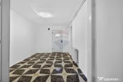 Apartament spațios la casă, renovat, ultracentral Pecica 