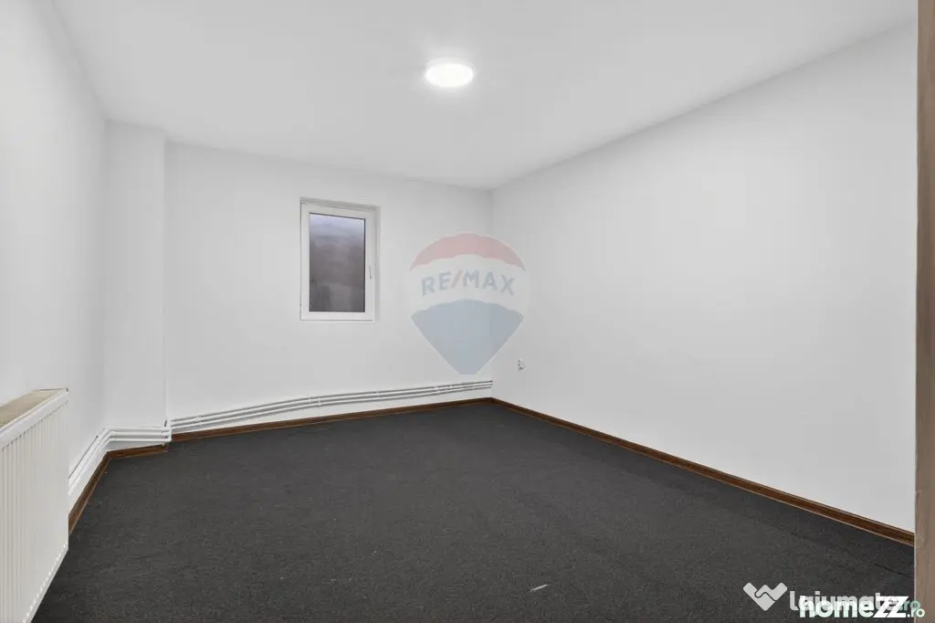 Apartament spațios la casă, renovat, ultracentral Pecica