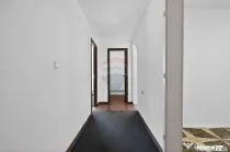 Apartament spațios la casă, renovat, ultracentral Pecica