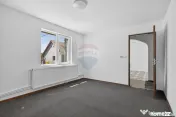 Apartament spațios la casă, renovat, ultracentral Pecica 