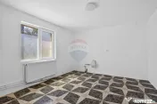 Apartament spațios la casă, renovat, ultracentral Pecica 