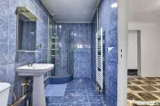 Apartament spațios la casă, renovat, ultracentral Pecica 