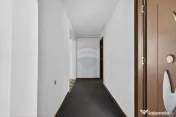 Apartament spațios la casă, renovat, ultracentral Pecica 