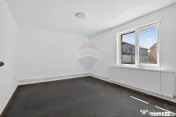 Apartament spațios la casă, renovat, ultracentral Pecica 