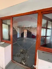 Casa de vacanta cu 8300 mp teren, de vanzare in Preluca N... 