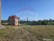 Casa de vacanta cu 8300 mp teren, de vanzare in Preluca N... 