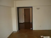 3 camere Bdul Decebal- Metrou Piata Muncii