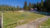 Poiana Brașov | teren cu panoramă largă către munți 