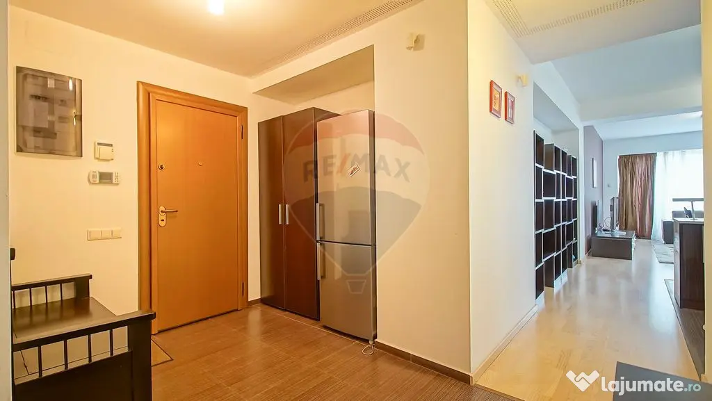Poziție, priveliște, terasă uriașă, în Bellevue Res...