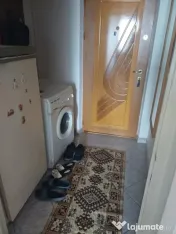 Se vinde garsonieră complet mobilată și utilată în cart 