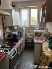 Apartament 3 camere- zona centrala-60mp 