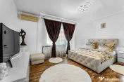 Apartament spațios de vânzare în zonă selectă -Strad... 