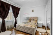 Apartament spațios de vânzare în zonă selectă -Strad... 