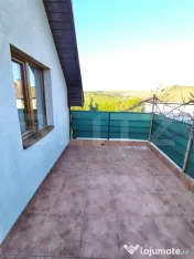 Casă individuală în zonă pitorească, cu 3271 mp teren, 