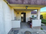 Casă individuală în zonă pitorească, cu 3271 mp teren, 