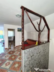 Casă individuală în zonă pitorească, cu 3271 mp teren, 